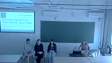 Exposición en clase de los artículos de lentes terapéuticas 